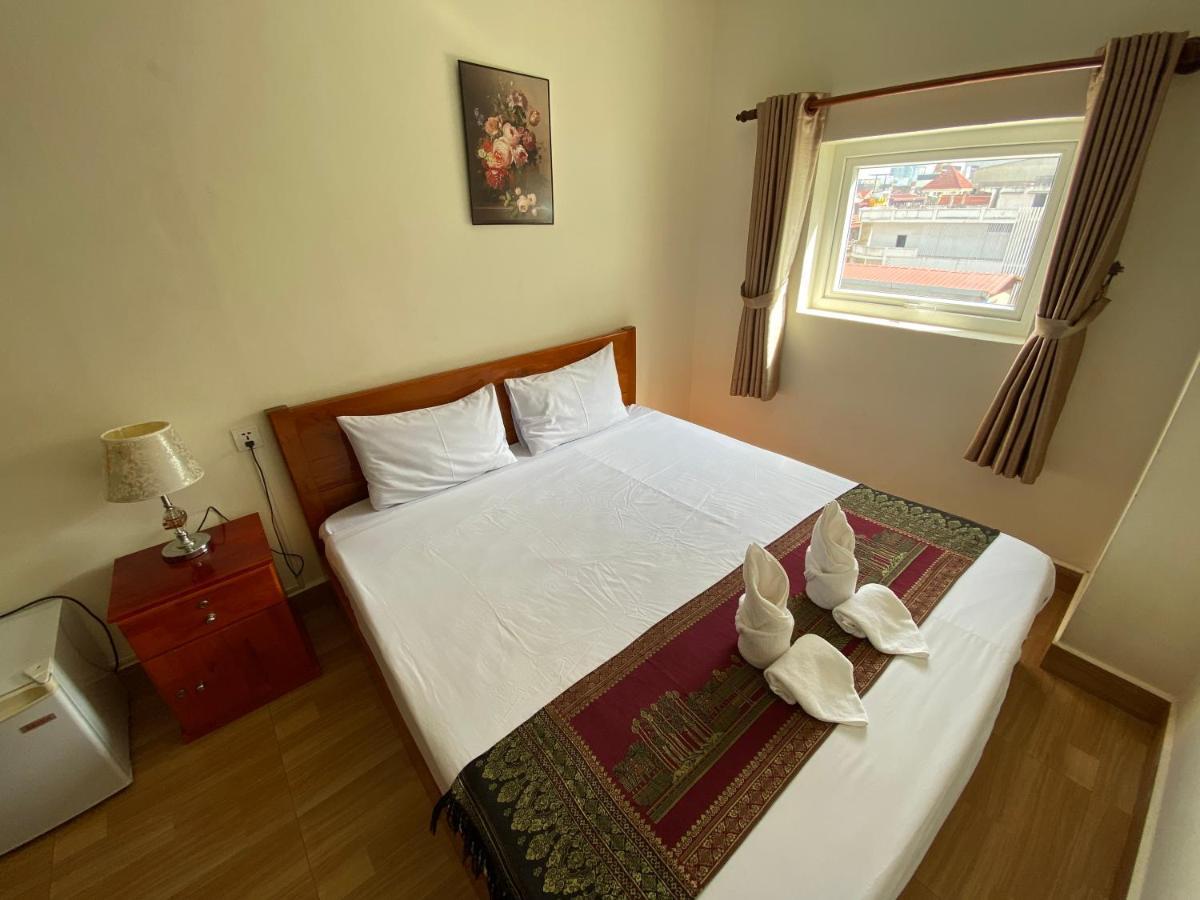 Phnom Penh Le Vincent Hotel Buitenkant foto
