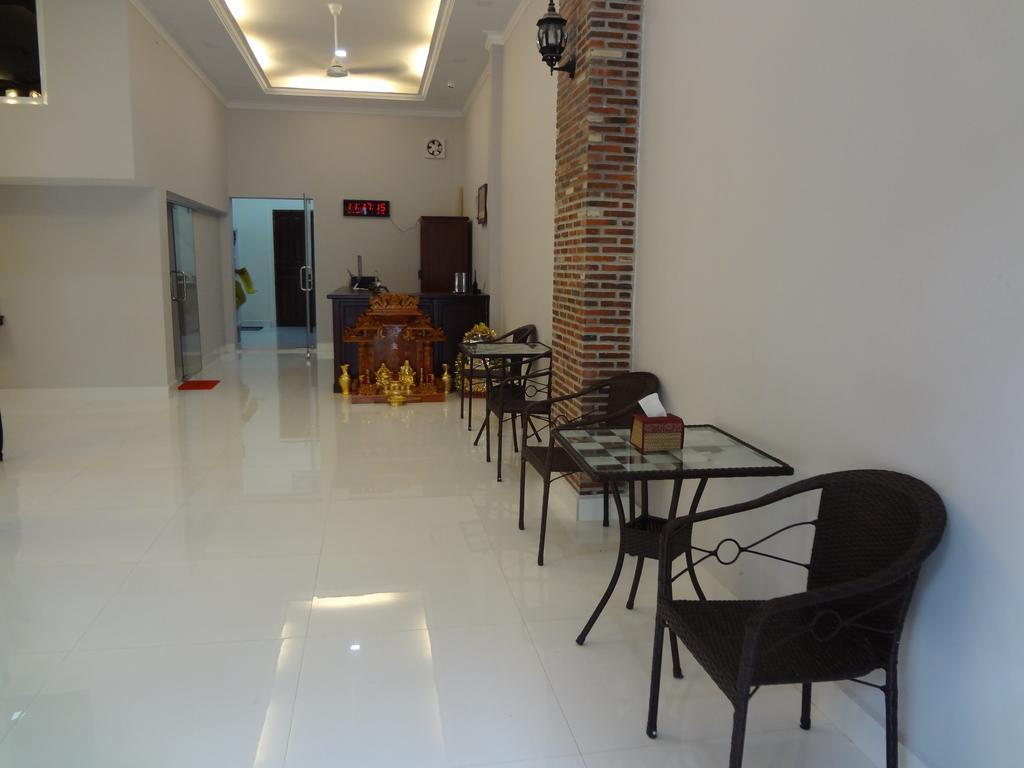 Phnom Penh Le Vincent Hotel Buitenkant foto