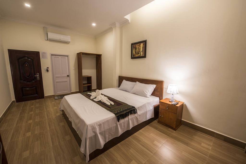 Phnom Penh Le Vincent Hotel Buitenkant foto